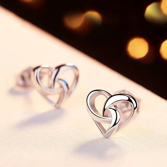 NWT Sterling Silver Silver Hollow Cross Heart Shaped Stud Hypoallergenic - Picture 4 of 7